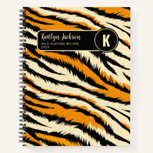 Cuaderno Monograma del patrón de tiras de tigre de Naranja 