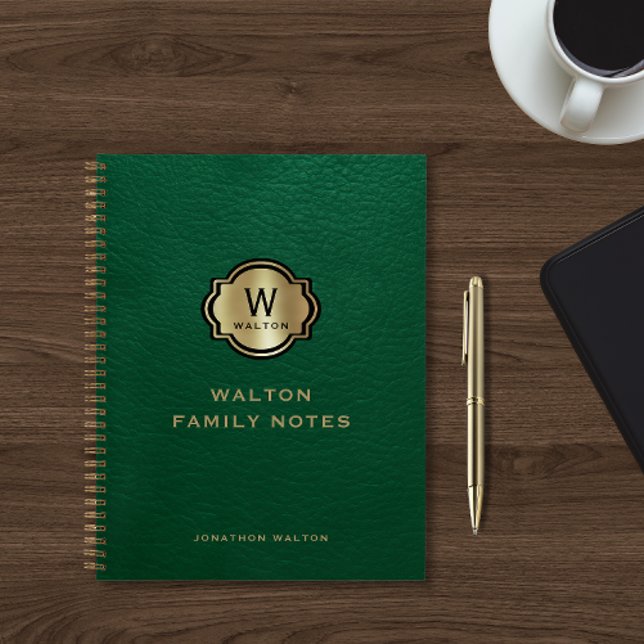 Cuaderno Monograma Dorado de Cuero Verde (Subido por el creador)
