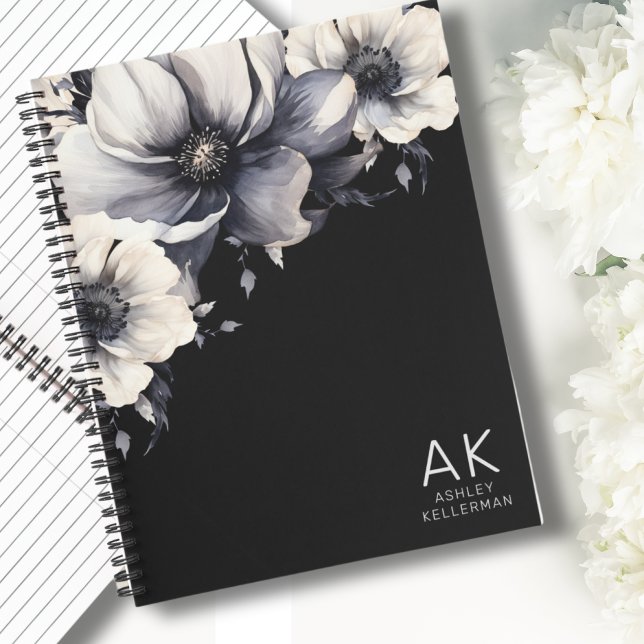 Cuaderno Monograma inicial blanco blanco floral moderno (Modern Floral Initials Name Black White Monogram Notebook)