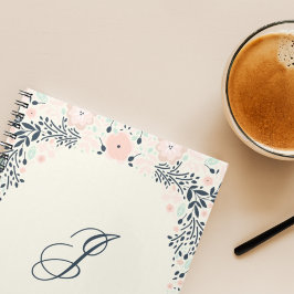 Cuaderno Monograma más suave | Floral Personalizado