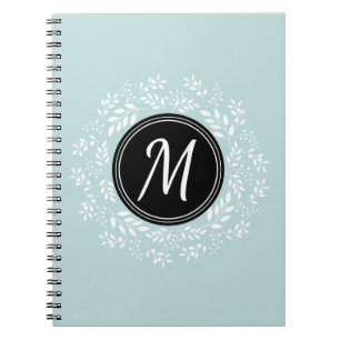 Cuaderno Monograma moderno Personalizado de flor azul pálid