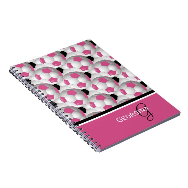 Cuaderno Monograma Patrón negro rosado de bola de fútbol (Lado Derecho)