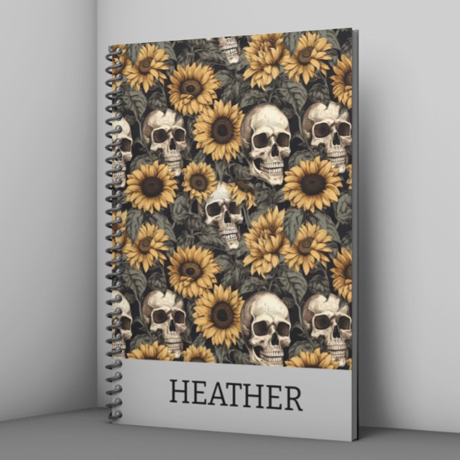 Cuaderno Monograma personalizado de cráneo de girasol gótic (Subido por el creador)