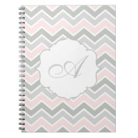 Monograma rosado y gris de Chevron del zigzag