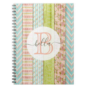 Cuaderno Monograma Rosas de Shabby en cabaña de madera rúst