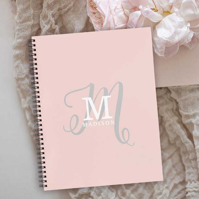 Cuaderno Monograma y caligrafía de nombre elegantes rosa (Personalize with your name and monogram initial.)