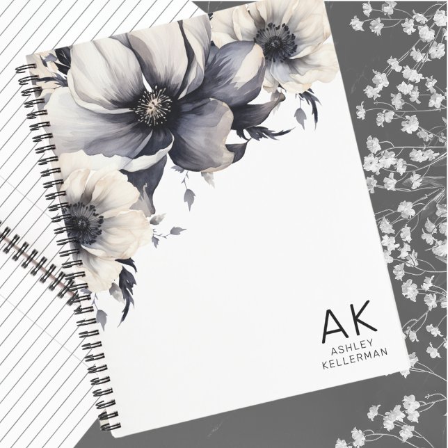 Cuaderno Monogramado de flor blanca y negra de estilo (Stylish Boho Black White Floral Monogram Initial Notebook)