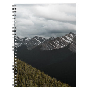CUADERNO MONTAÑA GRIS ROCKY DE NIEVE EN EL CIELO DE COLOR D