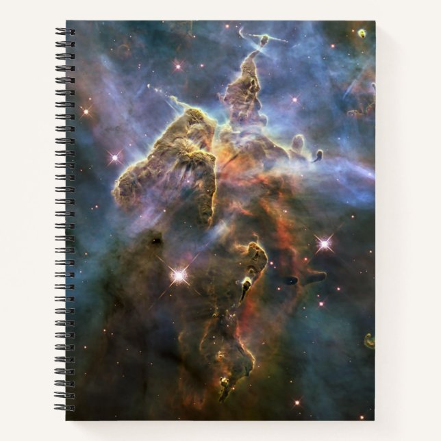Cuaderno Montaña mística en el espacio hubble de la nebulos (Anverso)