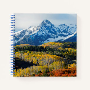 Cuaderno Montaña y árboles nevados