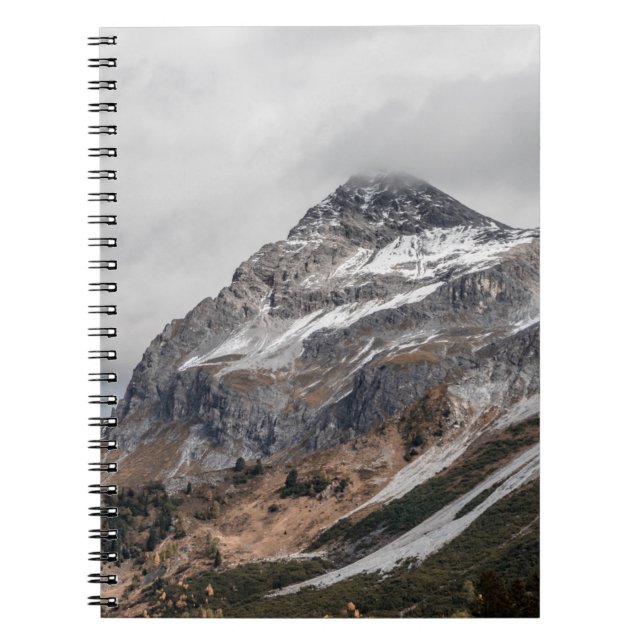CUADERNO MONTAÑAS GRISES CON NIEVE CAPTADA RODEADAS CON TR (Frente)