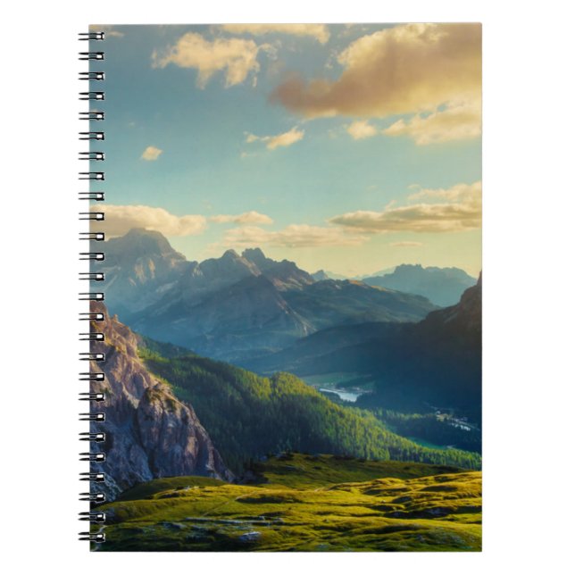 Cuaderno Montañas y valle al atardecer (Frente)