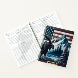 Cuaderno Moose con montañas y fondo de bandera