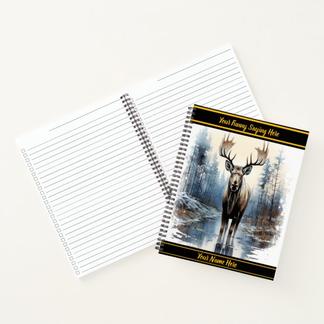 Cuaderno Moose se encuentra en un bosque tranquilo (Interior)