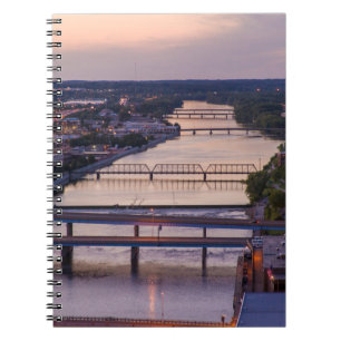 Cuaderno Muchos Puentes Cruzan El Río Grand, Vista Al Atard