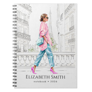 Cuaderno Mujer elegante de moda caminando