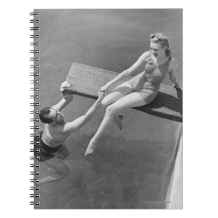 Cuaderno Mujer en el tablero de salto
