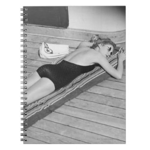 Cuaderno Mujer que broncea de Sun