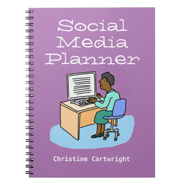 Cuaderno Mujer trabajando en medios sociales en una computa (Frente)