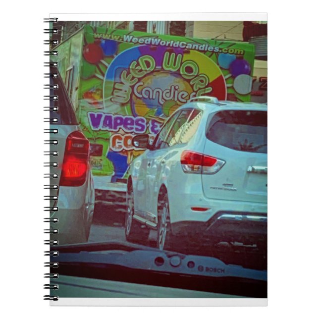 Cuaderno Mundo de Weed (Frente)