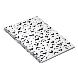 Cuaderno Murciélagos voladores sobre blanco