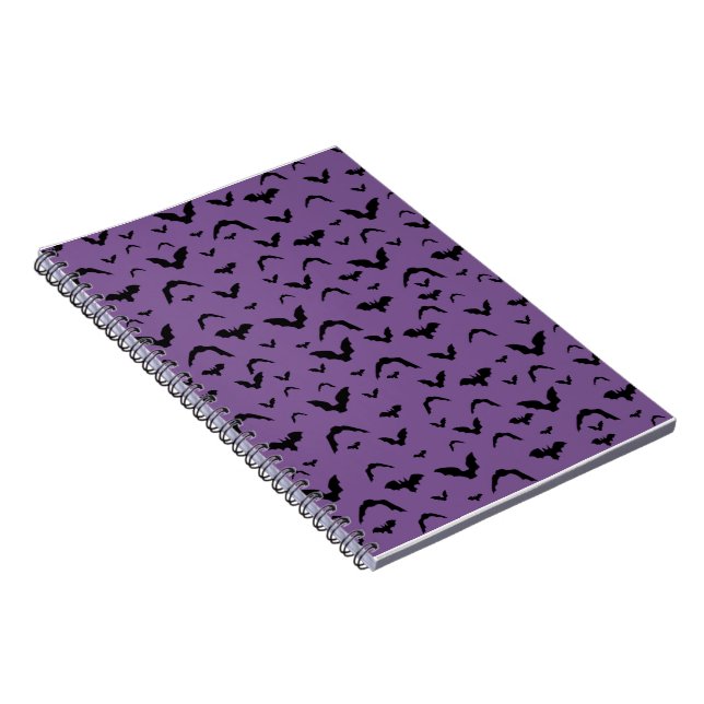 Cuaderno Murciélagos Vuelan sobre Púrpura (Lado Derecho)