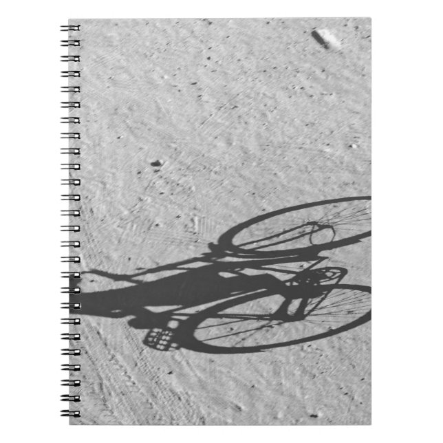 Cuaderno Myamar, Bagan, Niño joven montando una bicicleta e (Frente)