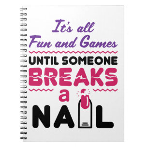 Cuaderno Nail Tech ofrece diversión y juegos hasta que se r