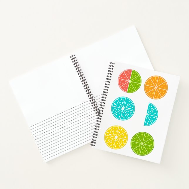 Cuaderno Naranjas coloridas boceto y en línea (Interior)