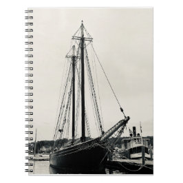Cuaderno Navegar por el barco de casco histórico