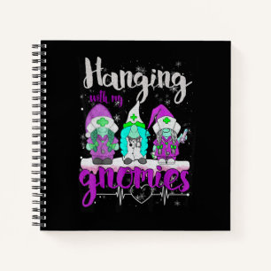 Cuaderno Navidad Colgando Con Mis Gnomios Corazón De Enferm