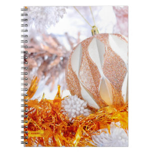 Cuaderno Navidades Purpurina de bolas rosadas y blancas