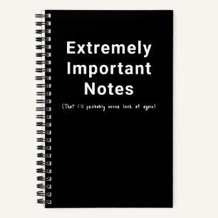 Cuaderno negro de texto simple con notas important