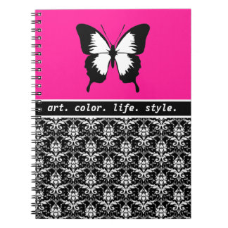 Cuaderno Negro y blanco y rosado con las alas de encargo