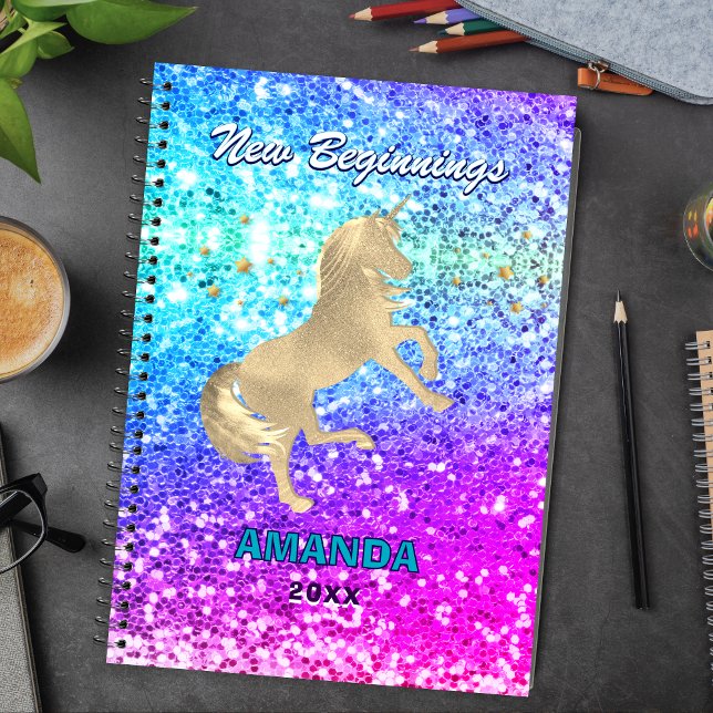 Cuaderno New beginnings gold unicorn Glitter monogram large (Subido por el creador)