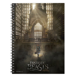 Cuaderno NEWT SCAMANDER™ en la sede de MACUSA™