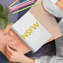 Cuaderno No es seguro para el trabajo (NSFW)