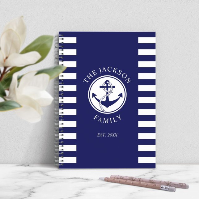 Cuaderno Nombre de familia Anclaje naumático Patrón de fran (Family Name Nautical Anchor Blue Stripes Pattern Notebook)