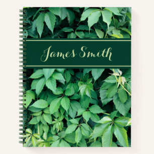 Cuaderno Nombre de monograma de hojas de uva verde