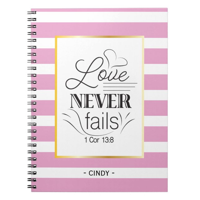 Cuaderno Nombre personalizado, amor nunca falla (Frente)