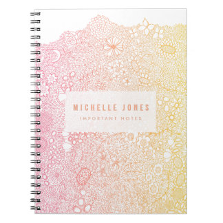 Cuaderno Nombre personalizado de artista elegante de coral 