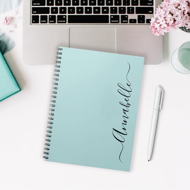 Cuaderno Nombre personalizado verde menta Aqua (Modern personalized notebook in script typography.  Available in aqua mint. pink or black)