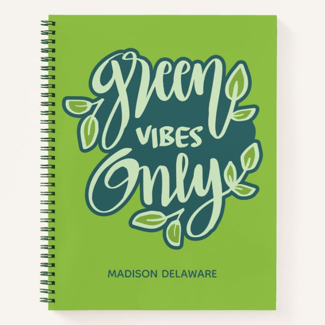 Cuaderno Nombre personalizado Vibes verdes (Anverso)
