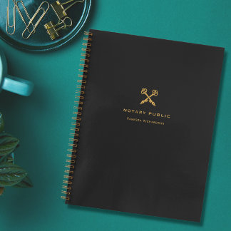 Cuaderno Nombre profesional de las llaves cruzadas negro y