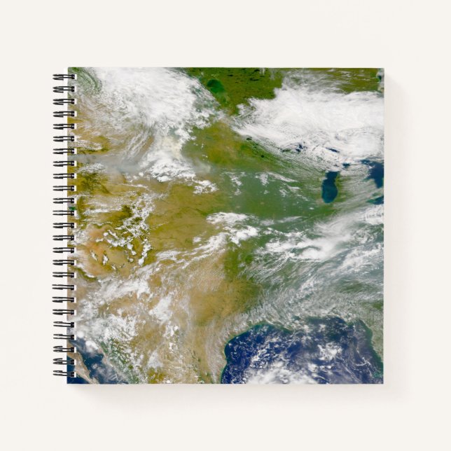 Cuaderno Norteamérica Con Humo Visible En Lugares. (Anverso)