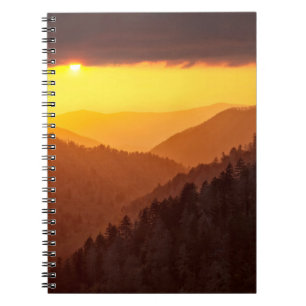 Cuaderno Nubes Llena Valle, Tennessee