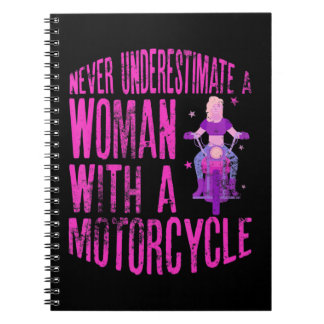 Cuaderno Nunca Subestimes A Una Mujer Con Motocicleta A Fu