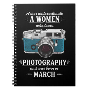 Cuaderno Nunca Subestimes A Una Mujer Que Ama La Fotografía