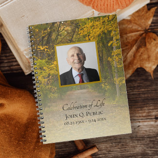 Cuaderno Otoño deja la celebración del funeral de la vida e
