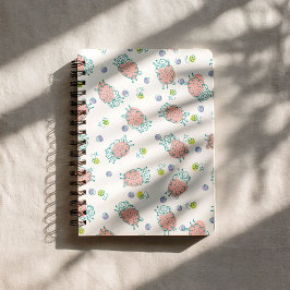 Cuaderno Oveja Rosa con Flores y Bayas - Patrón Adorable